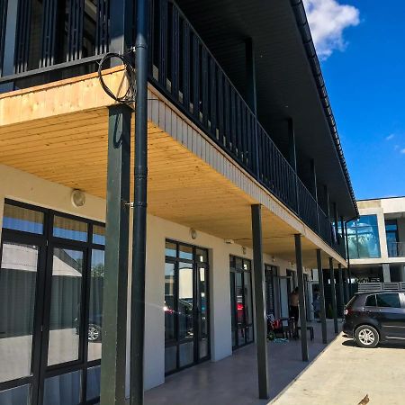 Sezon Hotel Svitiaz Eksteriør billede