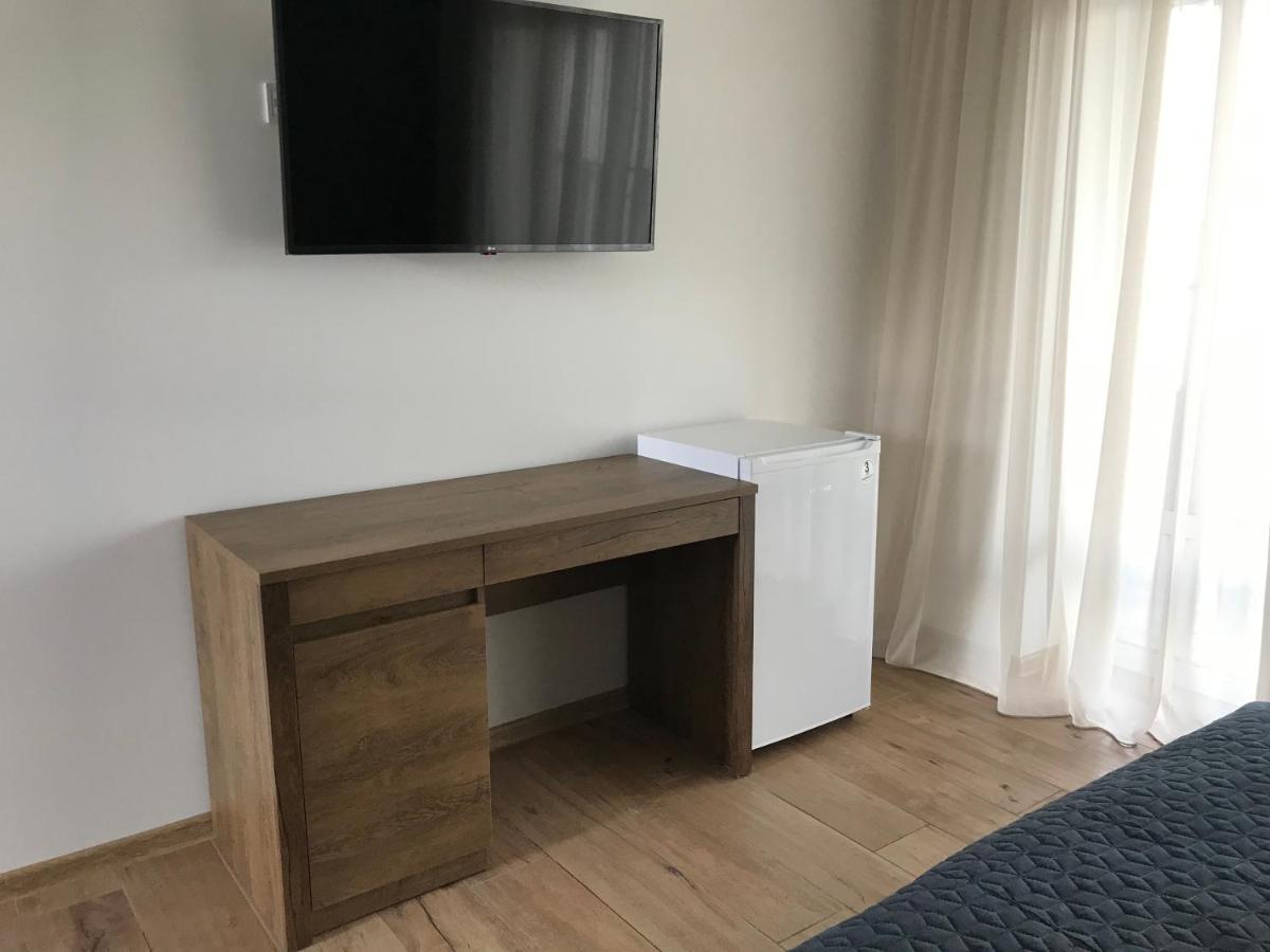 Sezon Hotel Svitiaz Eksteriør billede