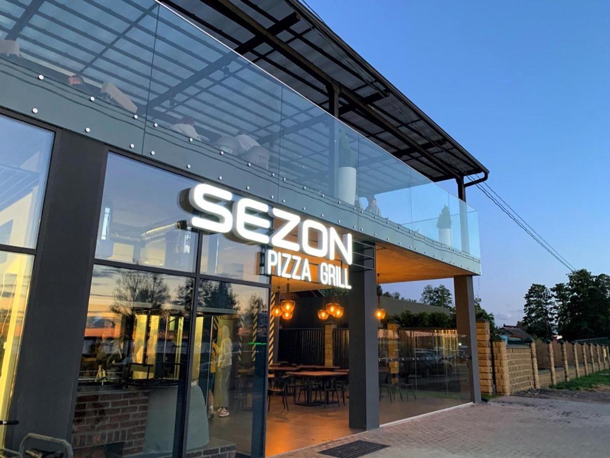 Sezon Hotel Svitiaz Eksteriør billede